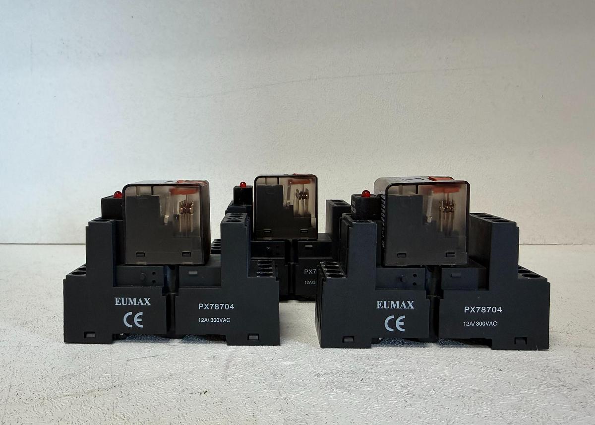 Used (Lot of 3) Schrack PT570024 Relay w/ PX78704 Socket Base 24VDC Plug-In Relay GHGC-15