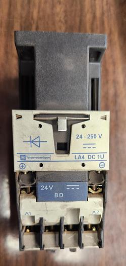 Used Lot of 2 - Telemecanique CA3DN31 Contactor w/LA4 DC1U Aux. Contact - GHA-98