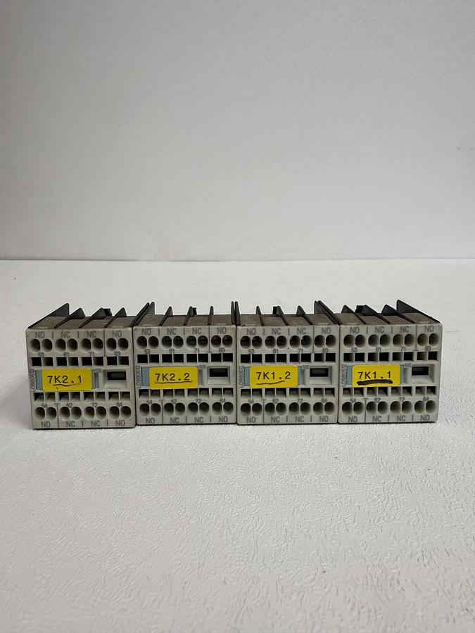 Used (Lot of 4) Siemens 3RH1911-2GA22 Auxiliary Contact Block GHC-39