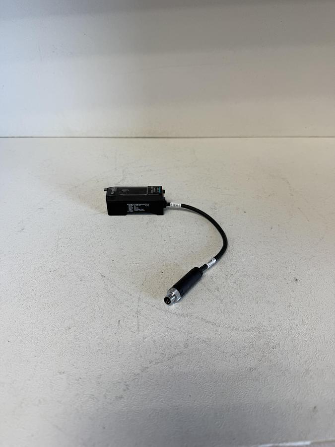 Used KEYENCE LV-21AP Laser Sensor Amplifier Digital PNP LV Series – Used GHGC-15