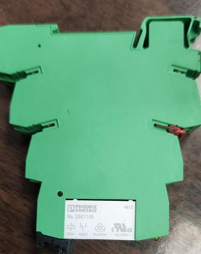 Used (Lot of 2)Phoenix Contact PLC-BSC-24DC/21 Relay Base w/2961105 Relay - GHGC-D1