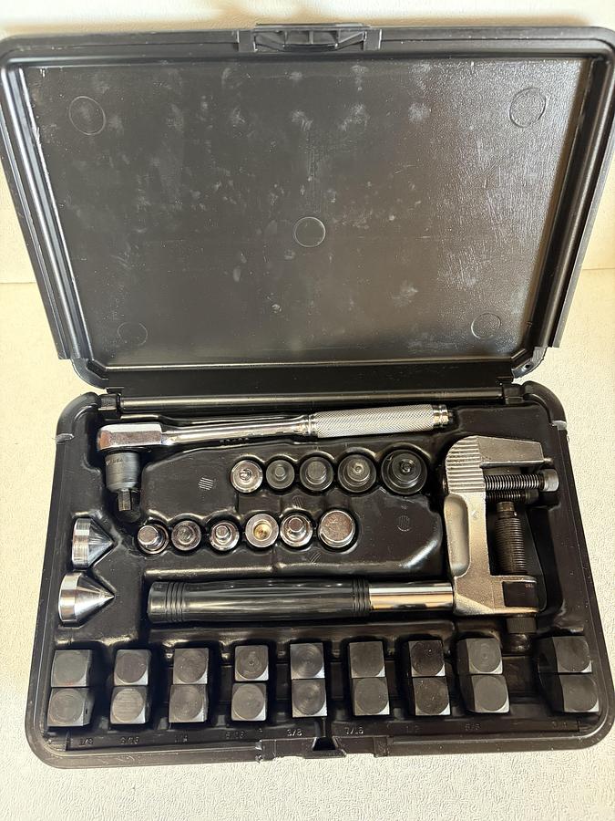 Used Imperial 2000-FS Flare Pro Four-In-One Flaring/Swaging Tool GHC-47