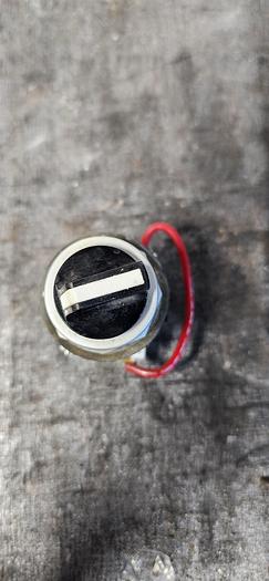 Used Cutler Hammer Eaton HT8A 2 Position Momentary Selector Switch - GHGC-D5