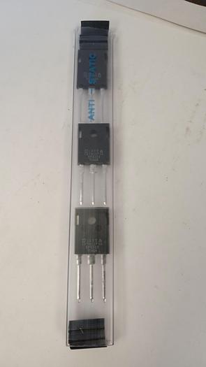 Lot of 3 IXYS IXTH11P50 Mosfet GHB4