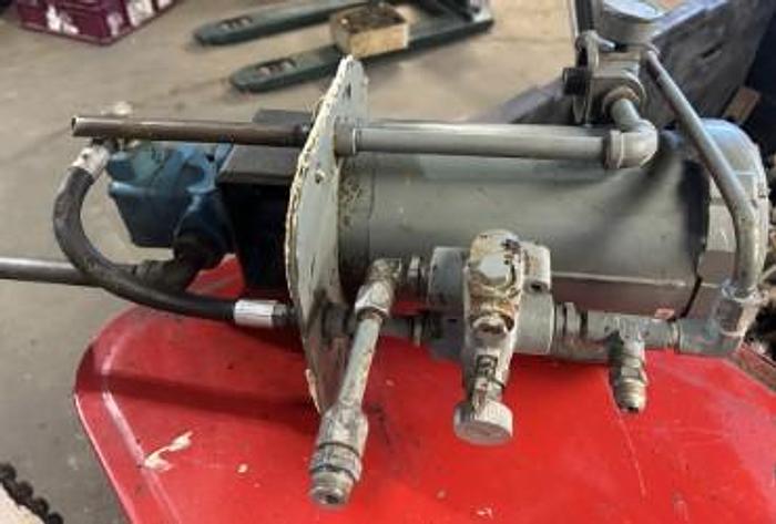 Used Vickers Vane Pump w/Marathon Motor UVD56T17F5547A,3HP,230/460 V - GHB-30