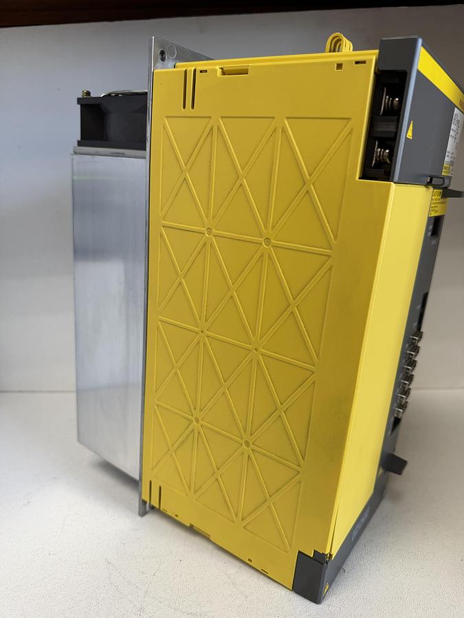 Used Fanuc A06B-6111-H026 Servo drive amplifier module