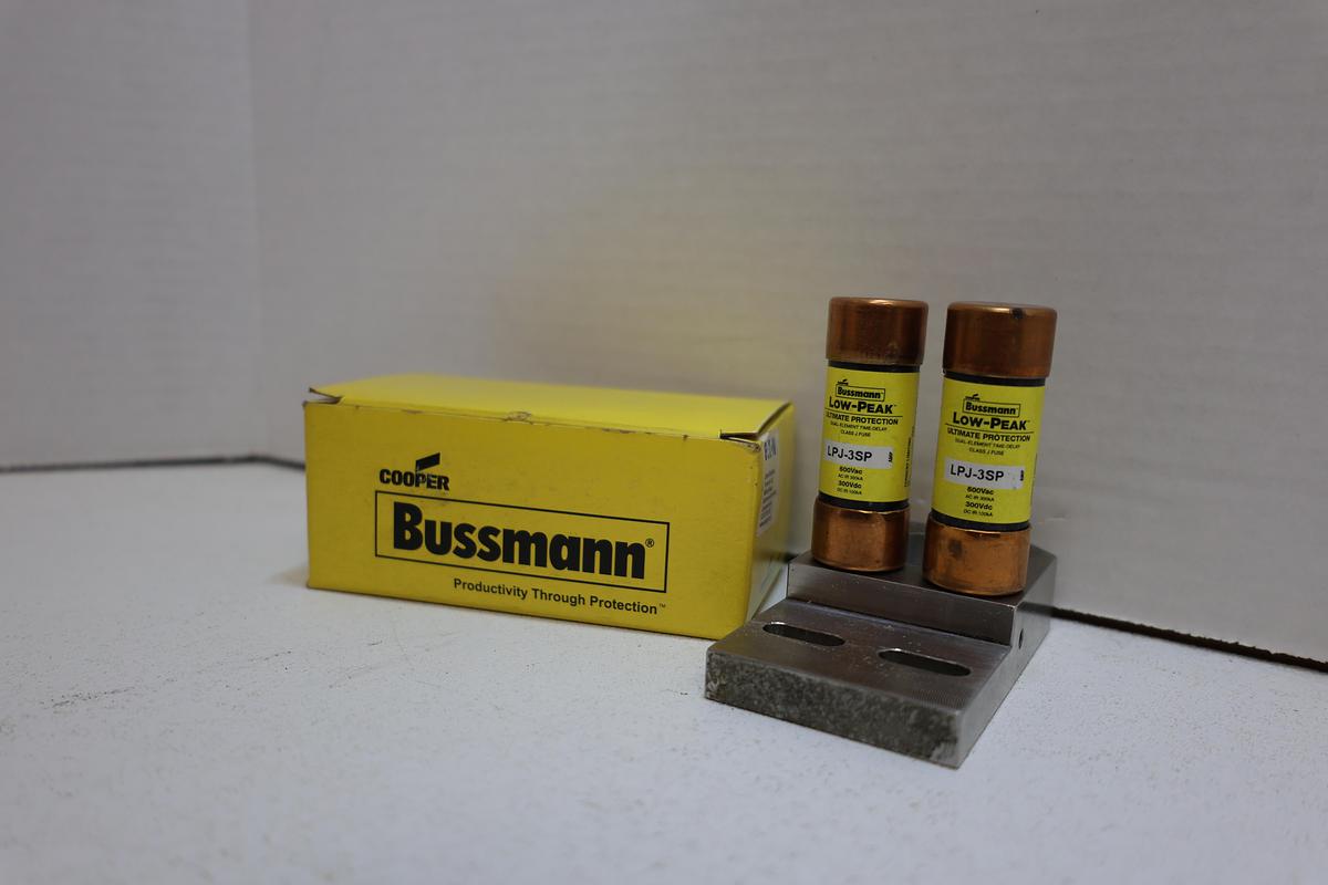 Eaton Bussmann LPJ-3SP Low-Peak Class J Time Delay Fuse 3A 600V NEW
