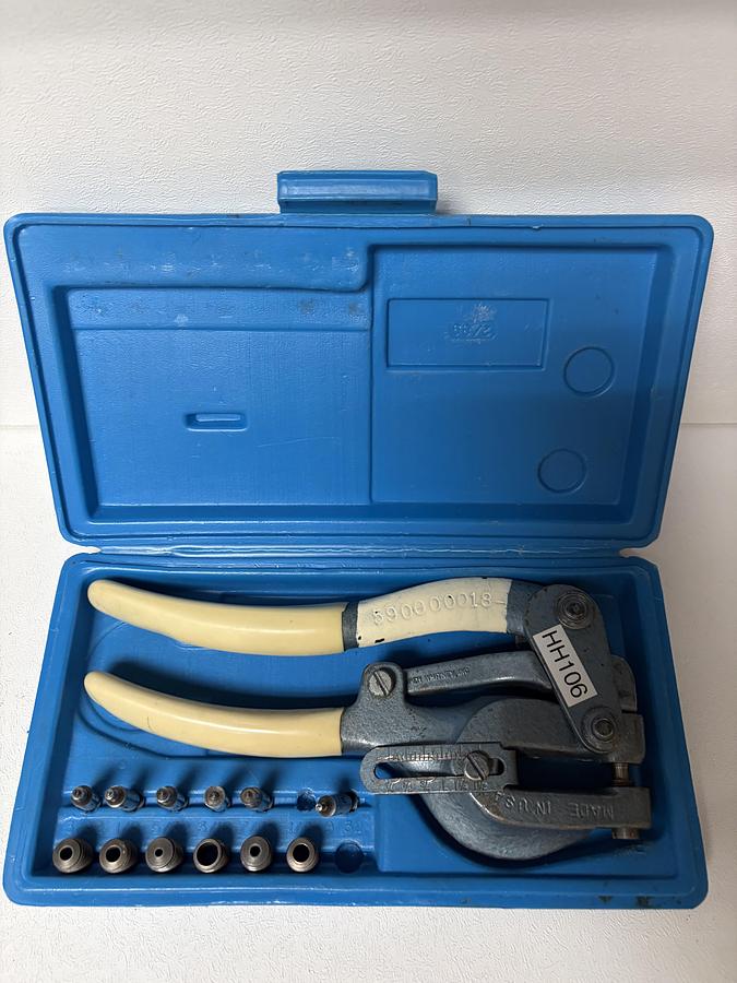 Used Roper Whitney No. 5 JR Hand Punch Set w/ Dies & Case  GHA-71