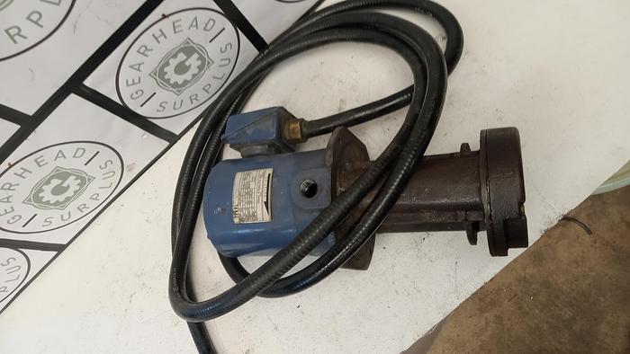 Used Teral Kyokuto LSW15A0.18MTS Coolant Pump 220V GH600