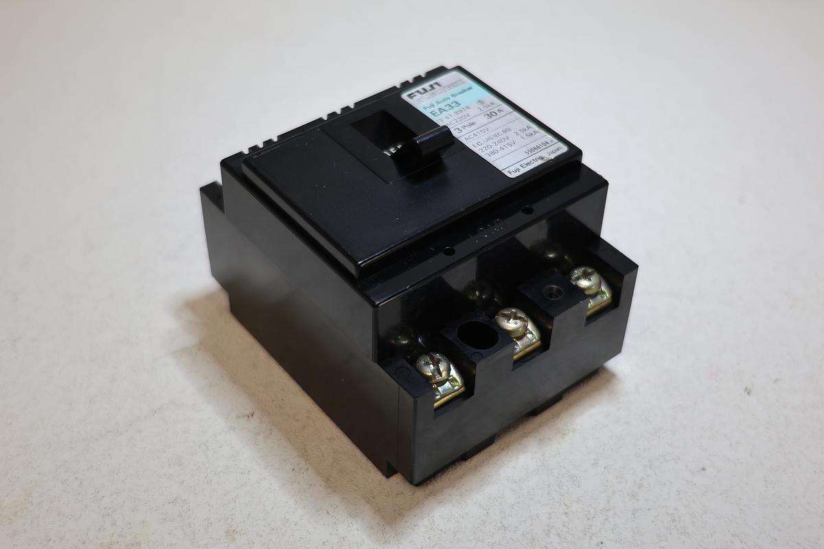 Used Fuji Electric EA33 Auto Circuit Breaker 3 Pole 30A MCCB AC220V / AC415V GHA-186