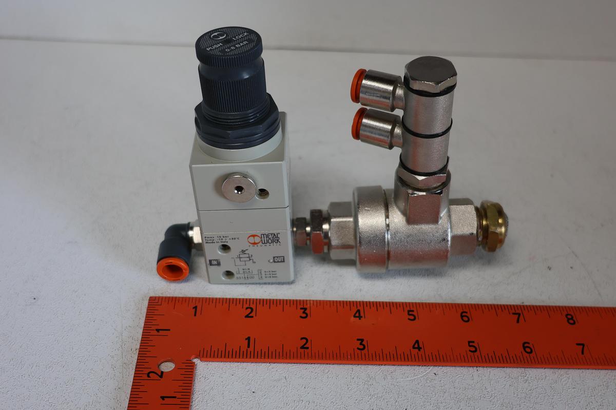 Used Metal Work Pneumatic 5512400 GS 1/4' Precision Pressure Regulator Series 70 Valve (145 psi)10 bar GHA-189