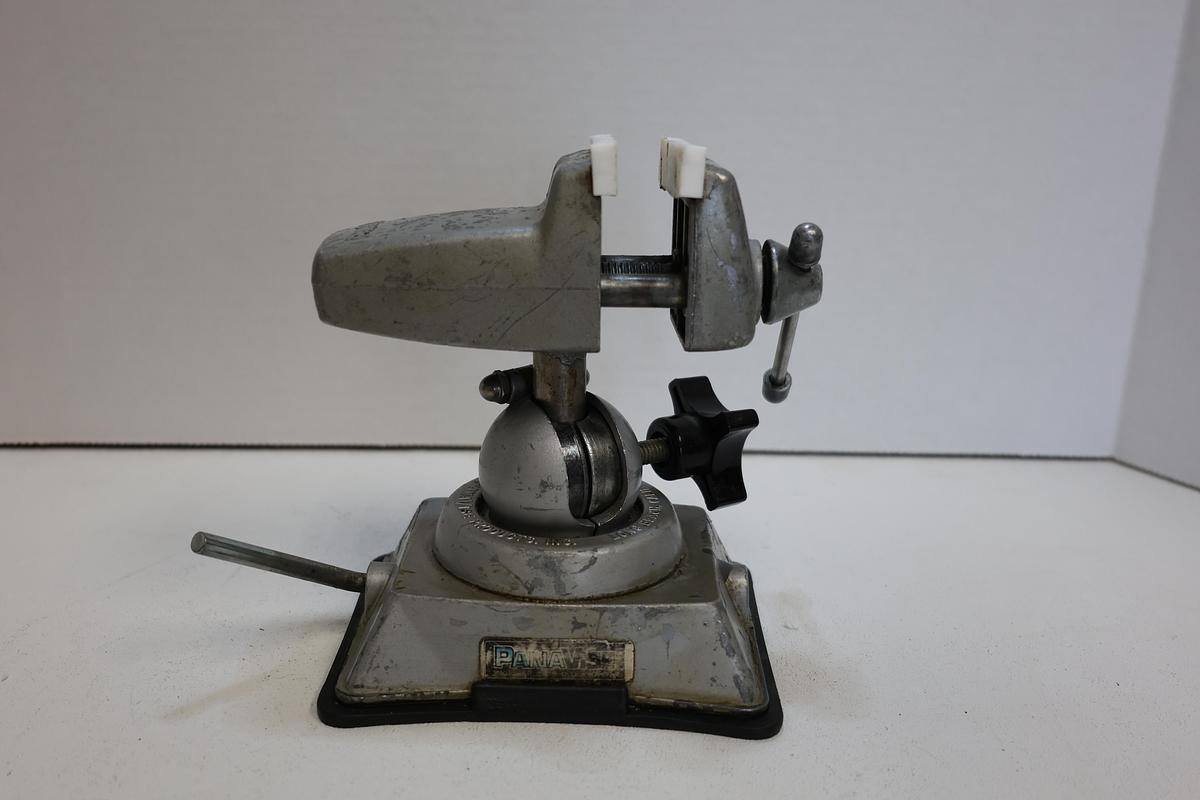 Used PANA VISE Table top Vise adjustable head Pat.#2898068