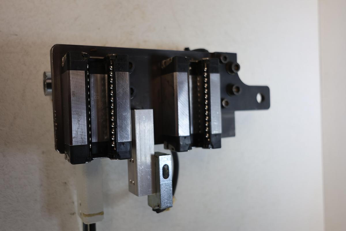 Used Lika SME51 Linear Encoder Read Head + 40mm Compact Air Cylinder + Linear Rail Block – Working Pull GHA-186