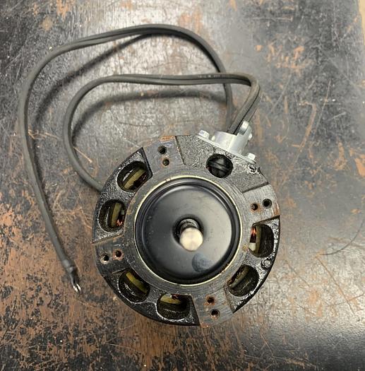 Used General Electric 5KSM92KFL2001S Thermally Protected Electric Motor 1550 RPM 1/20 HP GHA-82