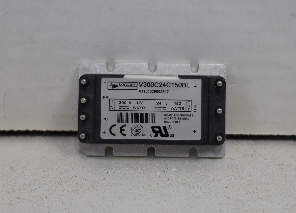 Used Vicor V300C24C150BL DC-DC Converter Module 24V 