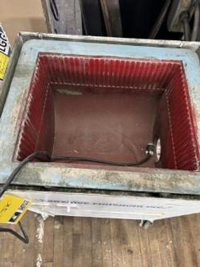 Used ABRASIVE FINISHING INC., SUPER QUIET BURR BENCH DEBURRING UNIT - LJX