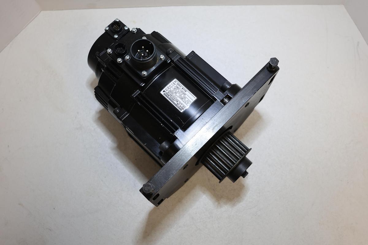Used Yaskawa SGMGV-13ADA6H AC Servo Motor 1.3kW 400V w/ Timing Pulley Used