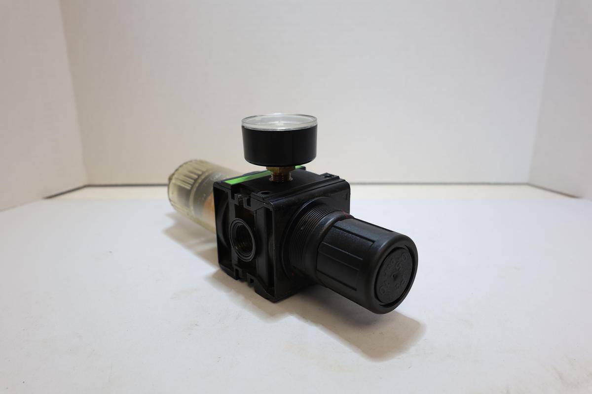 Used Bosch Rexroth 0821300353 Air Filter Regulator w/ Gauge 230 PSI Used