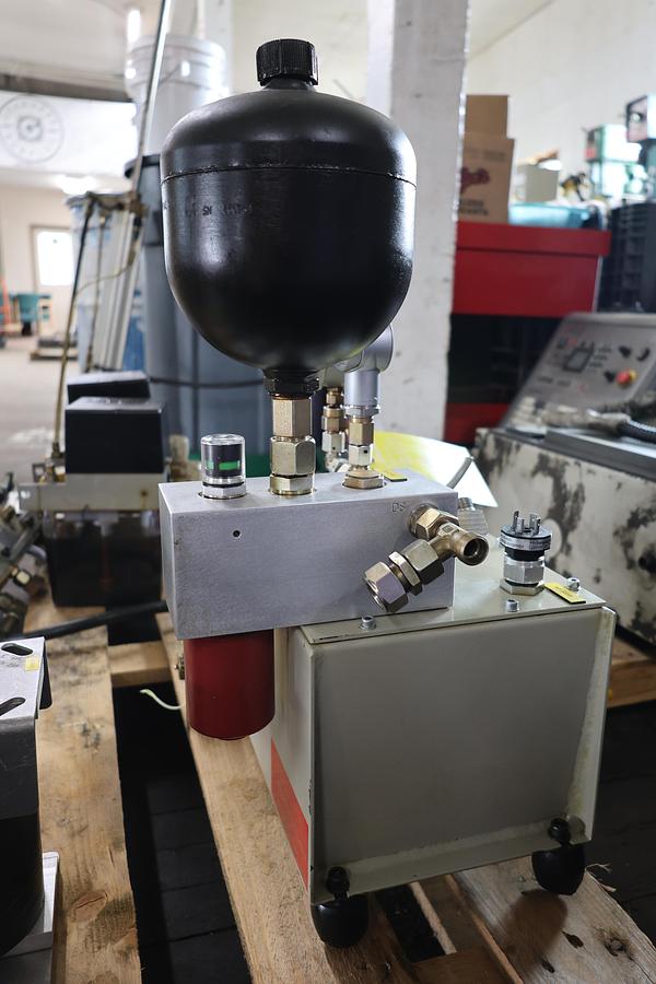 Used Mewesta Hydraulik Hydraulic Power Unit HPU 400V 3kW Accumulator 2750RPM