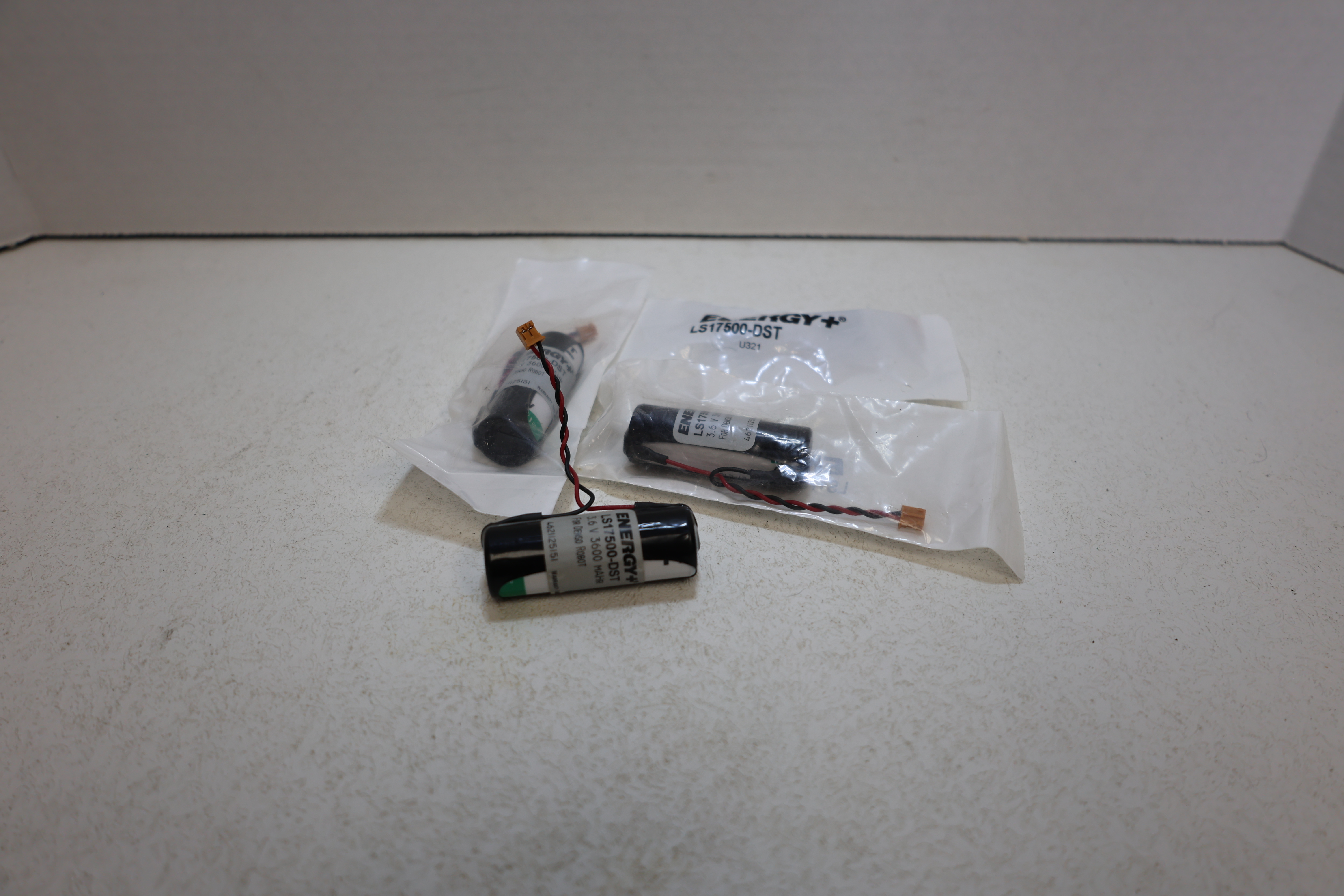 Energy+ LS17500-DST 3.6V 3600mAh Lithium Battery for Denso Robot NEW