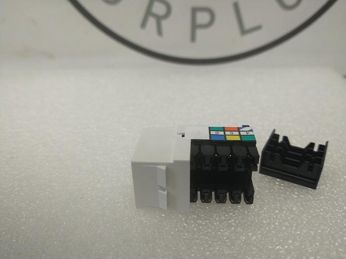 Leviton Conductor Phone Jack Tooless keystone. 41106-RW6 White NEW Lot-of-15 GH509