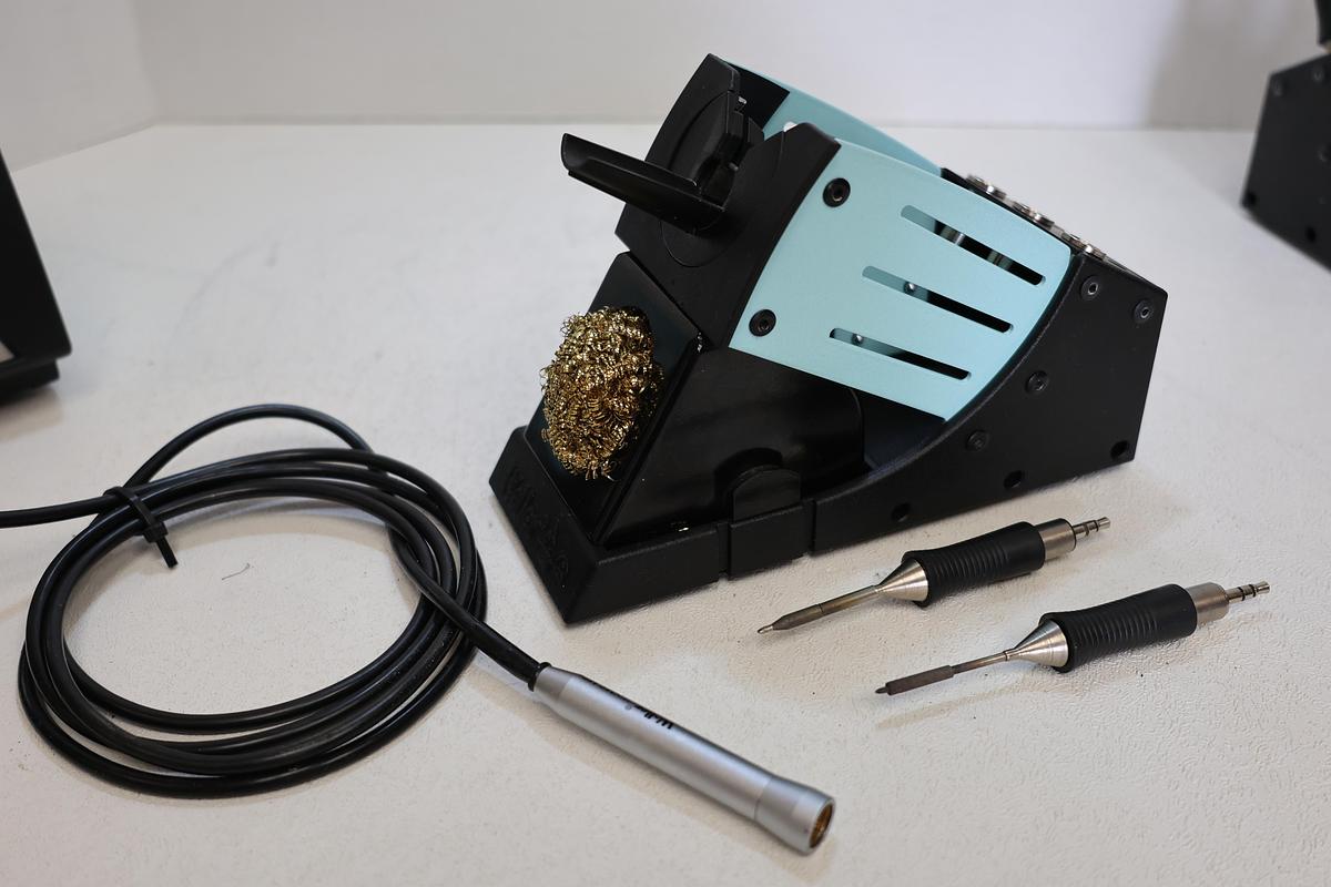 Used Weller WX2 200W Soldering Station w/ WXMP-MS Iron Stand & Tips Tested