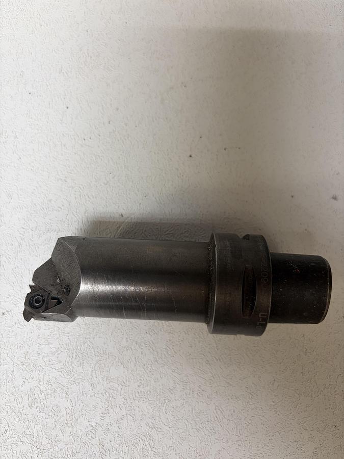 Used C4-R166 3KF-22090-16 Turning Tool Holder