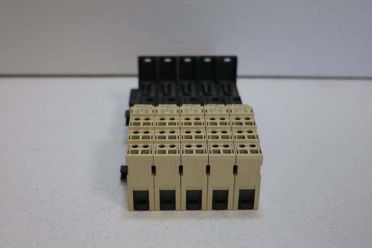 Used Siemens SIMATIC DP ET200S Terminal Module Lot of 5 TM-P15C23-A0 6ES7193-4CD30-0AA0