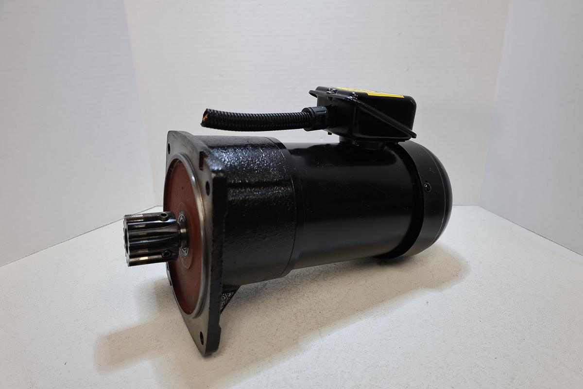 Used Taiwan Tainan 1/2HP 220V 48 Pole Phase Induction Motor 1450 RPM Used