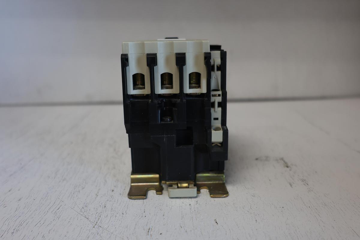 Used Terlemecanique LC1D5011 Contactor – Industrial Control Component GHA 181