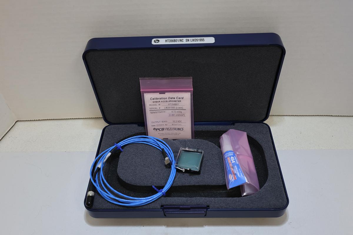 Used PCB 482C05 Vibration Analysis System w/ 2 HT356B01 Sensors & 034G10