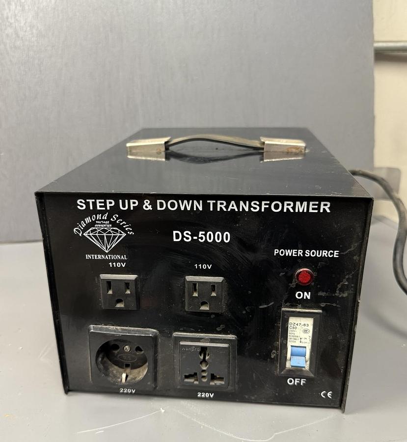 Used Diamond Series Step Up/Down Voltage Transformer DS-5000 GHA-165