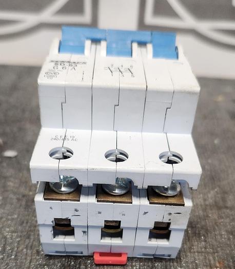 Used Schrack SD-93-G6A Miniature Circuit Breaker - Used - GHB-68