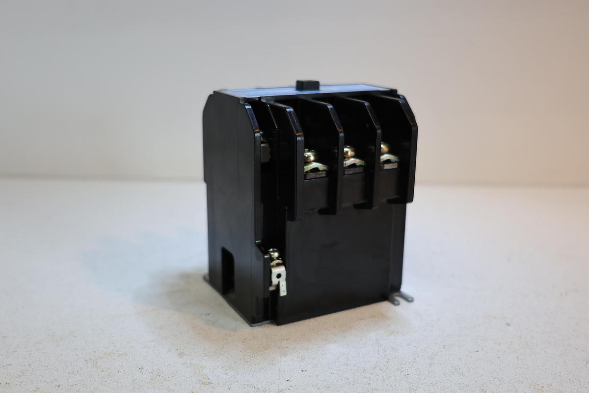 Used Fuji Electric FMC-3 Magnetic Contactor 3-Phase 220–550V Used Working Pull