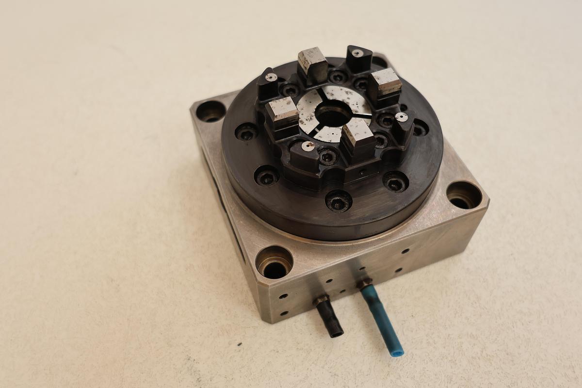 Used System 3R OEM 3R-460.46 Pneumatic Table Chuck MacroCombi