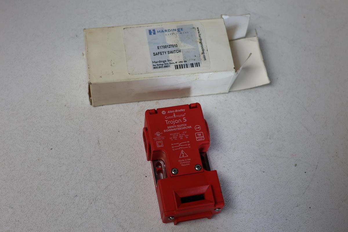Used Allen-Bradley Guardmaster Trojan 5 Safety Switch – Industrial Interlock Switch IEC-947-5-1  GHGC-4
