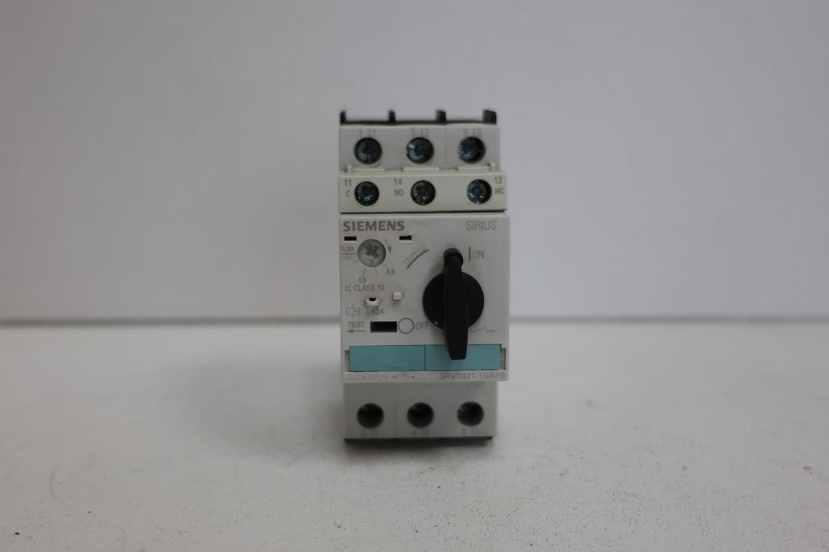 Used Siemens 3RV1021-1GA10 Motor Protection Circuit Breaker – 13–18A | 3RV10 Series GHA-140
