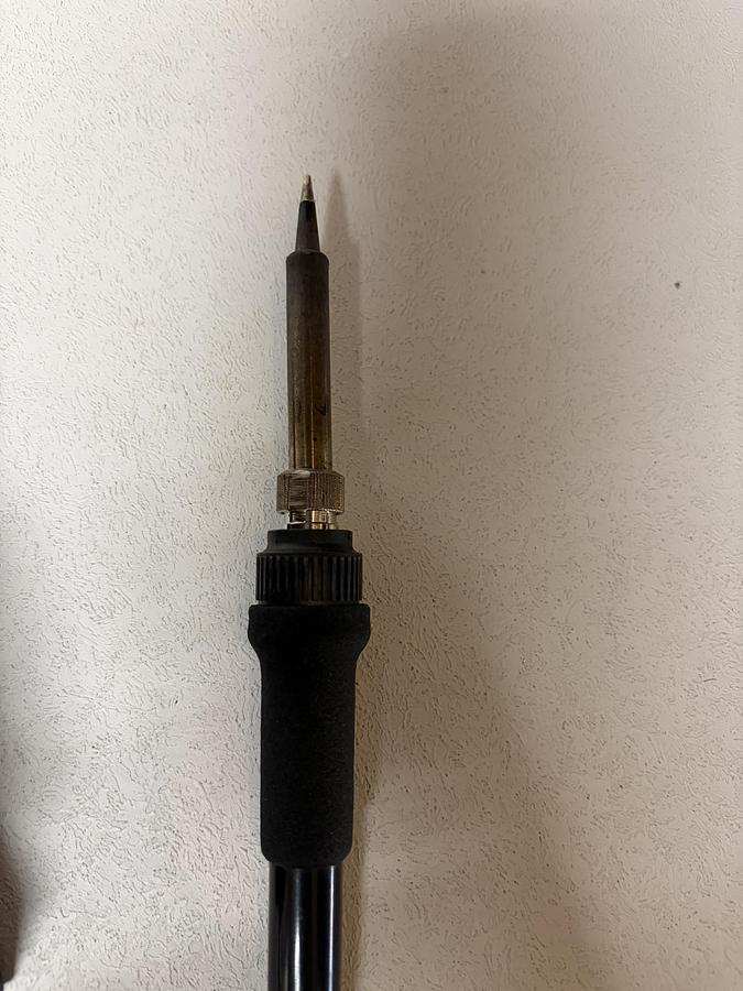 Used HAKKO 936-12 SOLDERING STATION ESD SAFE & 907 IRON PEN & STAND  GHC-53