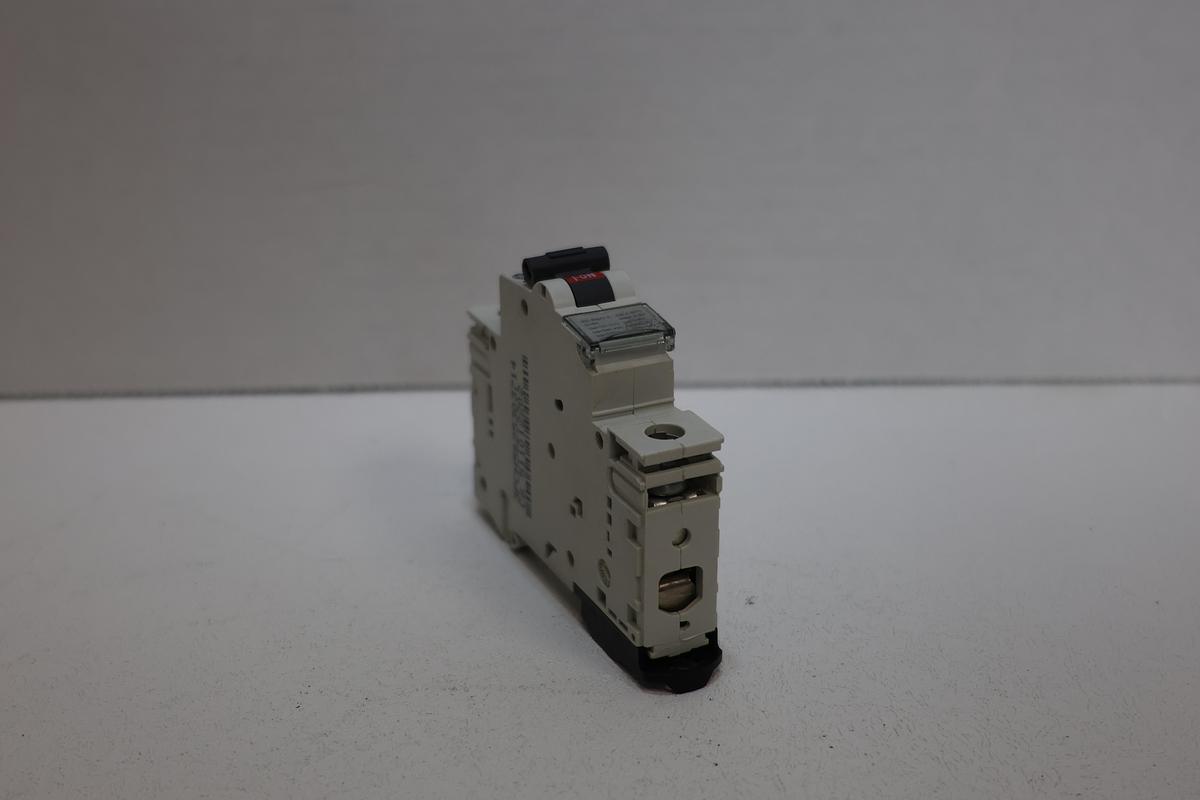 Used AEG Elfa EP61 C6 Circuit Breaker 6A 230/400V DIN Rail Single Pole GHC-38