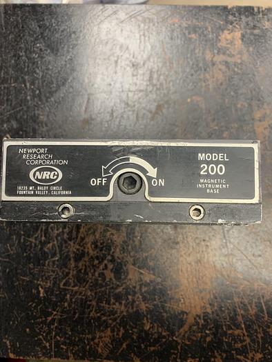 Used Newport Model 200 Magnetic Instrument Base GHA-gs41