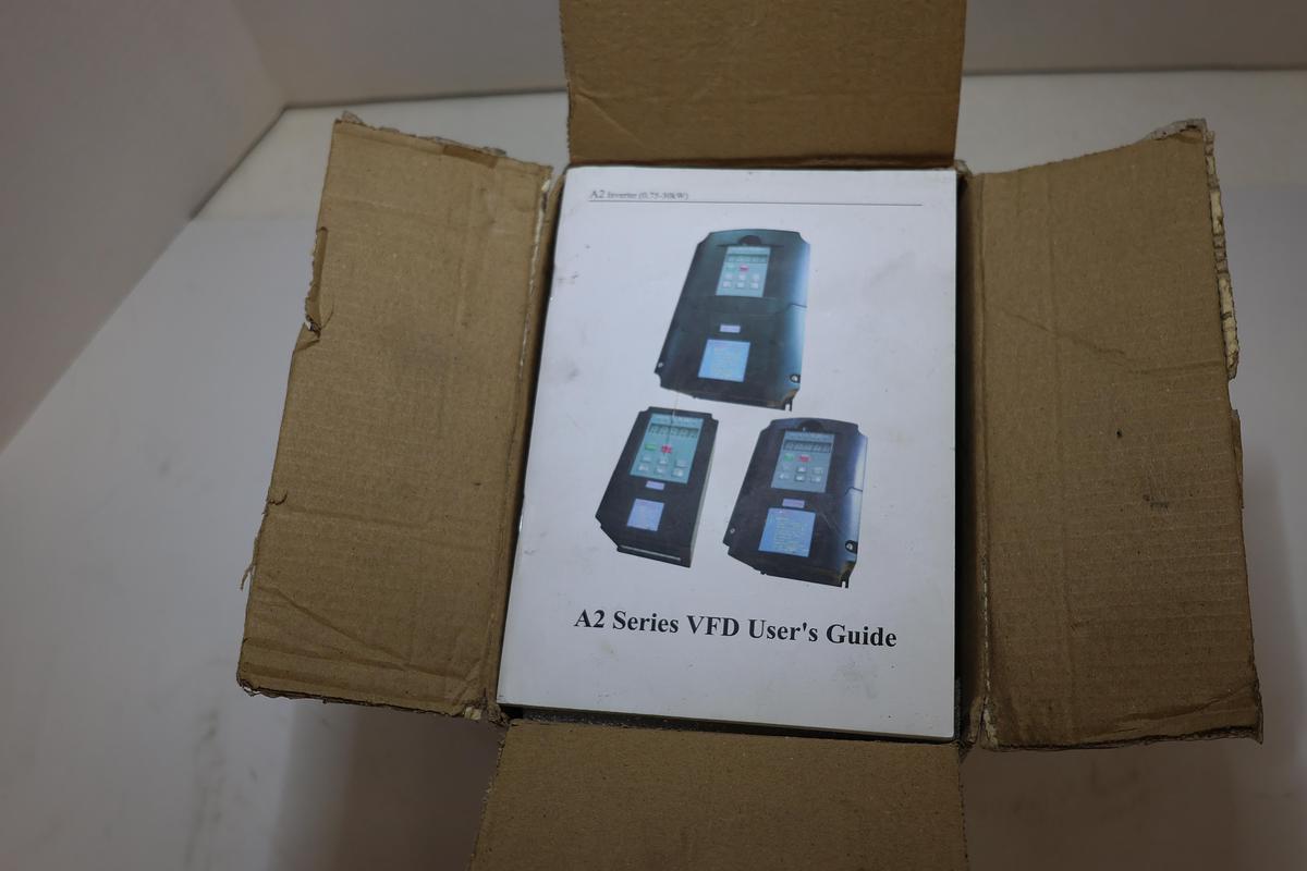 Used (NEW) A2-8022 Variable Frequency Drive VFD 2.2kW 220V 15A Motor Speed Controller Inverter