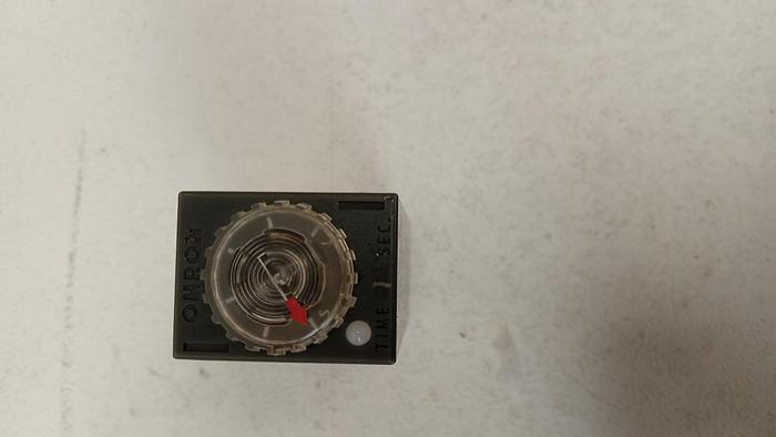 Used OMRON H3Y-4 Timer DC 24 Volt GH202