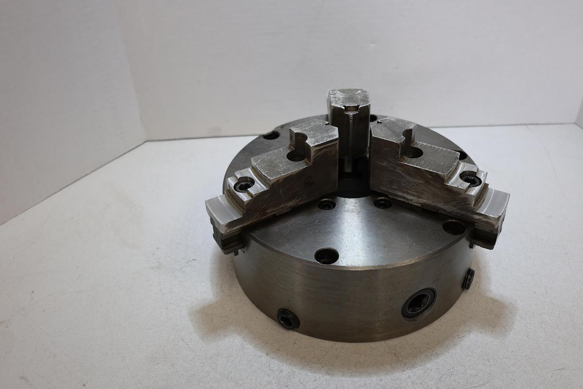 Used Heavy Duty 3-Jaw Self-Centering Lathe Chuck Reversible Jaws Used 8"