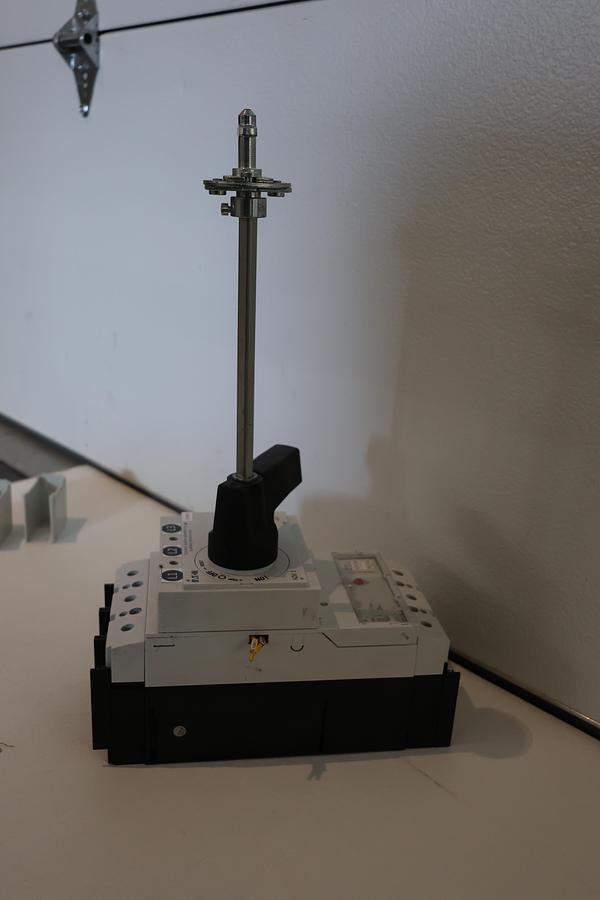 Used Eaton Moeller NZM3 Series Molded Case Circuit Breaker – Industrial Grade Protection