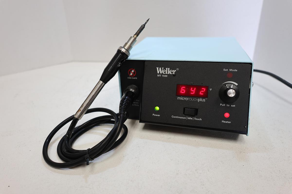 Used Weller MT1500 MicroTouch Plus Soldering Station w/ I-040 Iron Tested