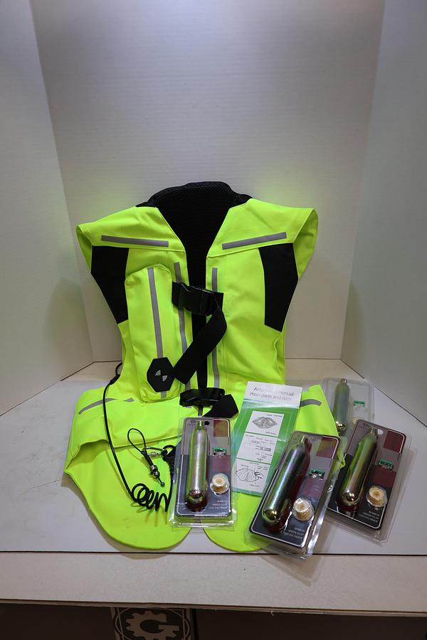 Nuoniu Motorcycle Airbag Safety Vest Hi-Vis Yellow w/ 4 CO2 Cartridges NEW