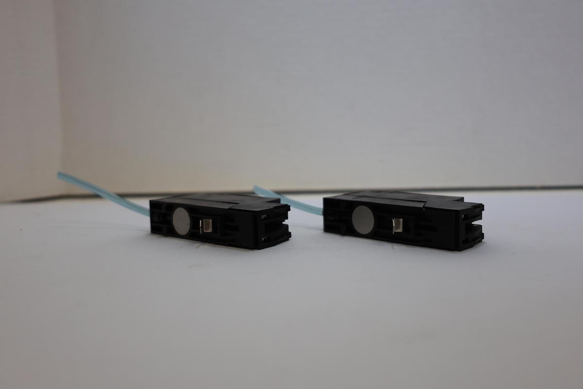Used (Lot of 2) Parker PS1-P109 Pneumatic Pressure Switches 30-75 PSI DIN Rail Mount