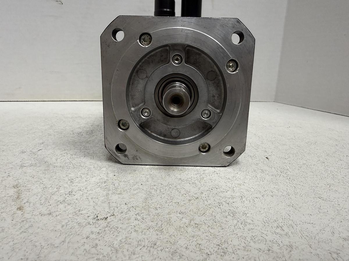 Used PMC AC Servo Motor M406D-00101 7000 RPM 1.7 Nm 1246W Industrial Automation GHA-121