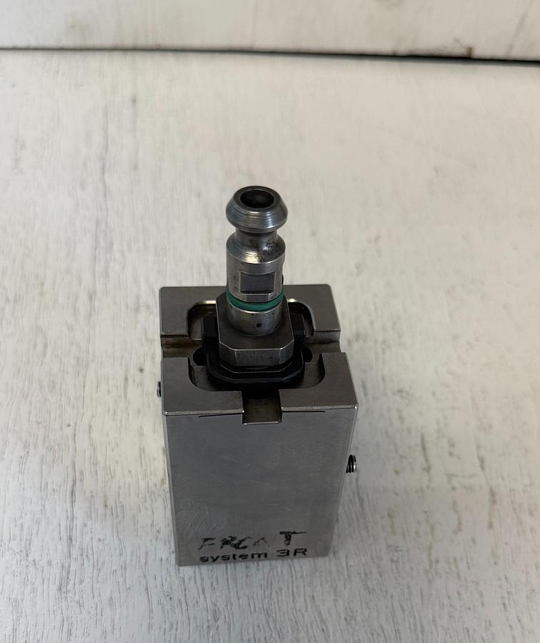 Used System 3R 3R-460.37 Manual Chuck, MacroCombi With 3R Adapter