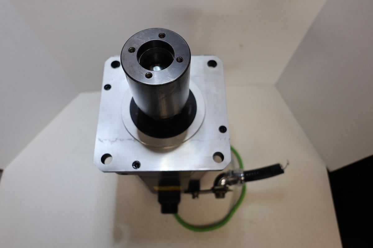 Used Fanuc A06B-0247-B101 αiF 22/3000 AC Servo Motor w/ Pulse Coder Used